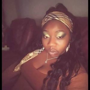 Meet your Posher, Naomi